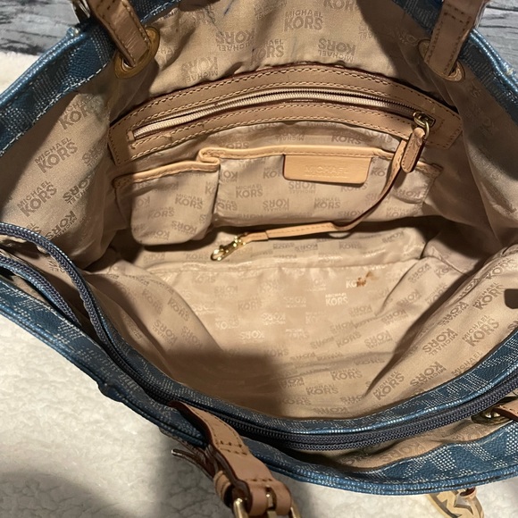 MK purse - Picture 6 of 11